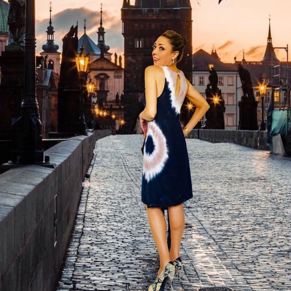 Sold - Picture 3 of 8